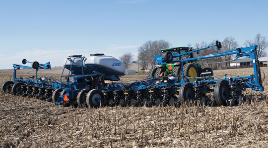 Kinze Unveils New 4900 Series Planter for 2014