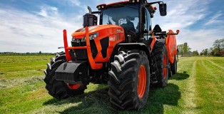 Kubota-M8_In_Field_Front_Angle-3MB